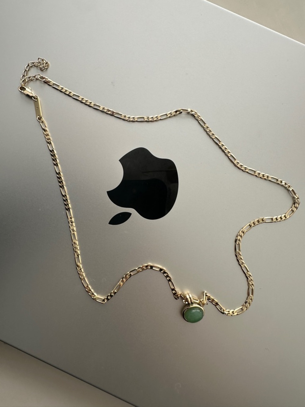 NWOT - Ana Luisa Gold Chain Necklace with Green Pendant - Picture 4 of 6